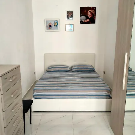 Di Fronte Al Porto Turistico Apartment Cagliari