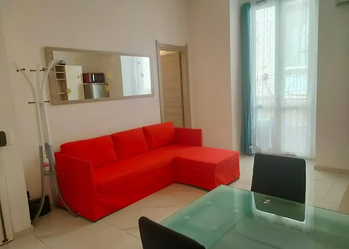 Di Fronte Al Porto Turistico Apartmán Cagliari