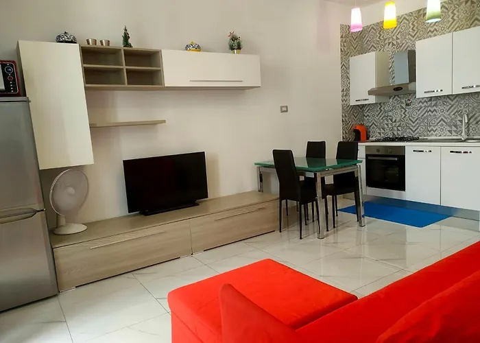 Di Fronte Al Porto Turistico Apartmán Cagliari