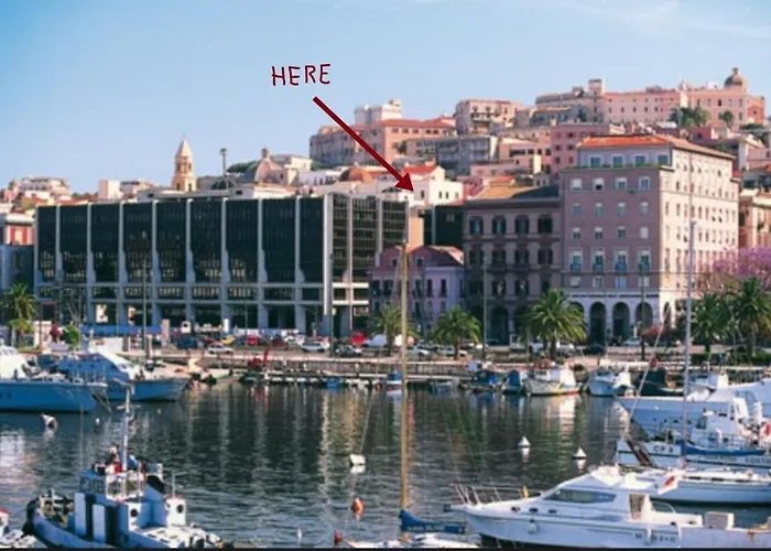 Di Fronte Al Porto Turistico Apartmán